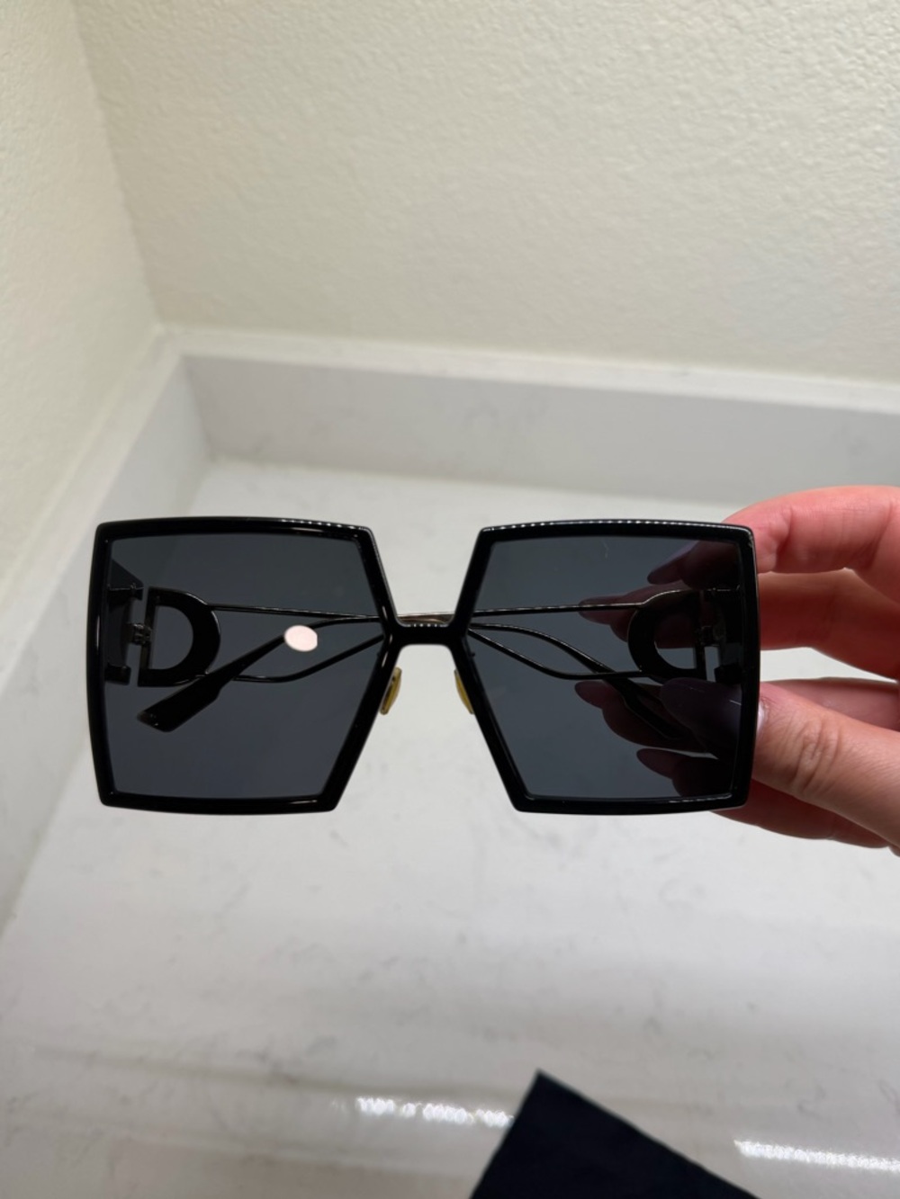 DIOR 30Montaigne SU Black Excellent Condition - Picture 2 of 9